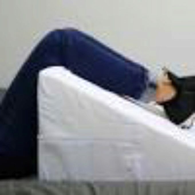 Sleepy Kneez Pillow Review